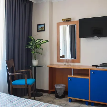 Victoria Hotel